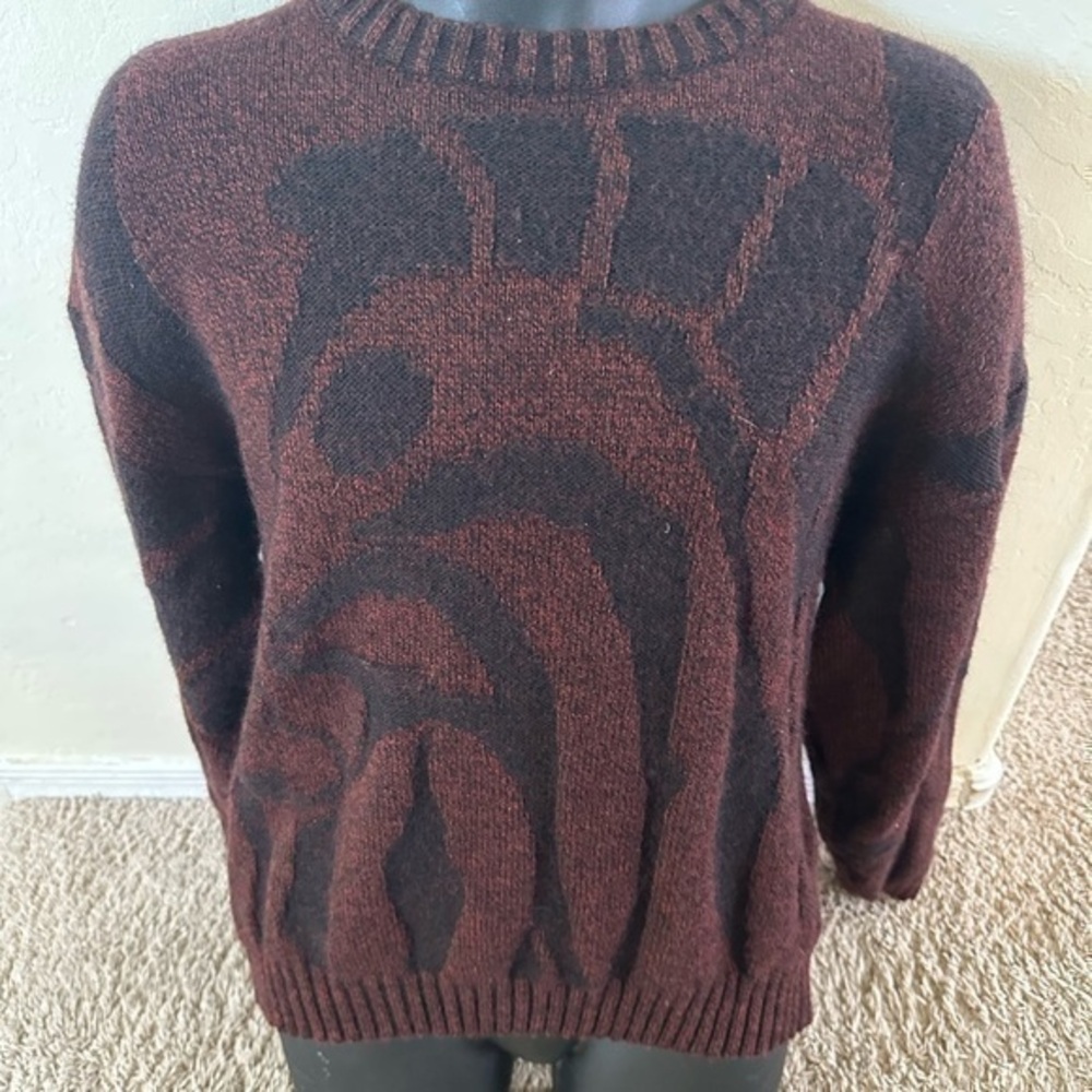 Men’s pre own as is wool made in Italy size M knit limited edition Expressions